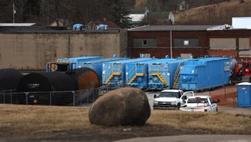 Директор агентства з охорони навколишнього середовища США: компанія, причетна до аварії поїзда в Огайо, повинна бути притягнута до відповідальності