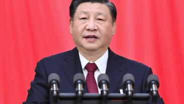 【Сесії ВЗНП і ВК НПКРК】Сі Цзіньпін виступає з промовою на завершальному засіданні 1-ї сесії ВЗНП 14-го скликання