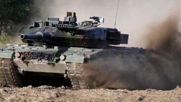 Іспанія готова передати Україні 10 танків Leopard 2 замість шести — прем’єр-міністр