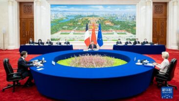 Сі Цзіньпін провів тристоронню зустріч із президентом Франції та головою Європейської комісії