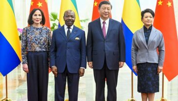 Сі Цзіньпін запропонував підвищити рівень відносин між Китаєм і Габоном до відносин всеосяжного стратегічного партнерства