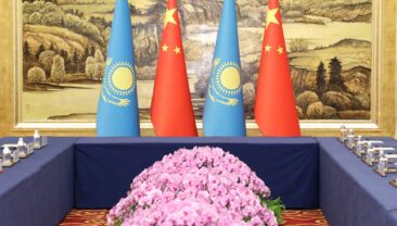 Сі Цзіньпін проведе переговори із президентом Казахстану