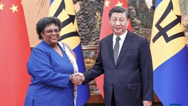 Голова КНР Сі Цзіньпін у Пекіні провів зустріч із прем’єр-міністром Барбадосу Мією Моттлі