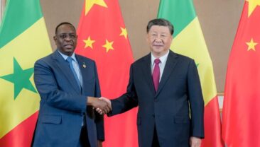 Сі Цзіньпін у Йоганнесбурзі зустрівся з президентом Сенегалу