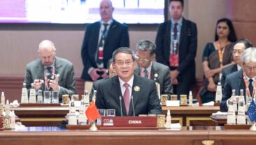 Прем’єр Держради КНР закликав до просування економічної глобалізації та згуртованості у рамках “Групи двадцяти”
