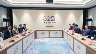 Прем’єр Держради КНР Лі Цян провів зустріч із прем’єр-міністром Великої Британії Ріші Сунаком