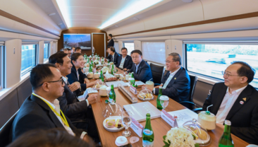 Прем’єр Держради КНР: ВЗ Джакарта-Бандунг є успішним прикладом регіонального співробітництва на користь модернізації