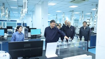 Сі Цзіньпін відвідав з інспекцією провінцію Цзянсі