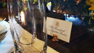 Голова КНР Сі Цзіньпін відвідає організований президентом США Джо Байденом банкет