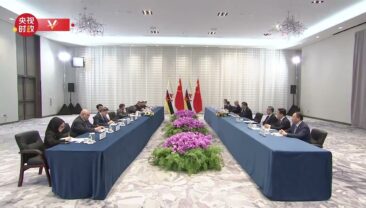 Сі Цзіньпін зустрівся з султаном Брунею Хассаналом Болхіахом