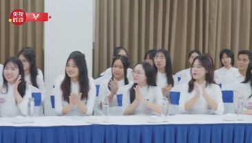 Пен Ліюань відвідала В’єтнамський національний університет в Ханої