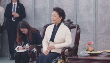 Пен Ліюань відвідала В’єтнамський жіночий музей