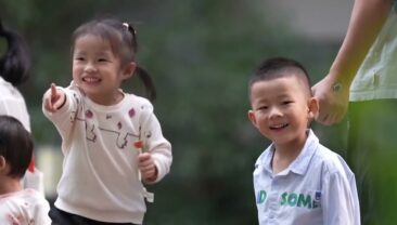 Сі Цзіньпін відвідав житловий мікрорайон Паньлун у місті Наньнін