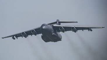 У Китаї опублікували положення про військові перевезення та перекидання сил