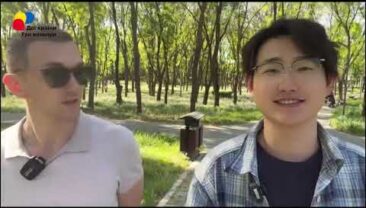 Вірші про працю в Китаї та Україні