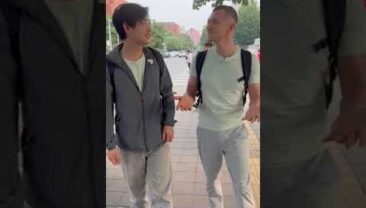 Разом дізнаємося про робот, який вміє писати китайськими ієрогліфами