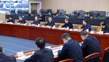 Прем’єр Держради КНР закликав забезпечити безпечні пасажирські перевезення та безперебійну транспортну логістику у період “чуньюнь”