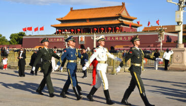 Сі Цзіньпін підписав розпорядження про публікацію переглянутих загальновійськових статутів НВАК