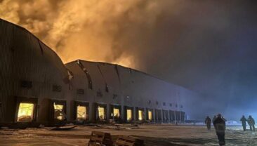Атака дронів на Яготин: Пожежа на складах компанії Рошен