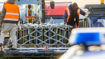 Японія планує постачати Україні нелетальне озброєння через ініціативу НАТО