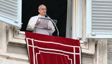 Папа Римський ініціював передачу гуманітарної допомоги Україні