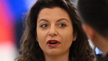 Маргарита Симоньян з’явилася на публіці з бритою головою, викликавши резонанс