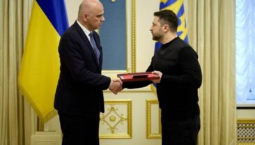 Зеленський обговорив з Берсе компенсаційний механізм за агресію Росії