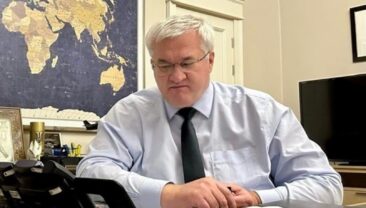 Сыбига: Москва не воспримет дипломатию без сили