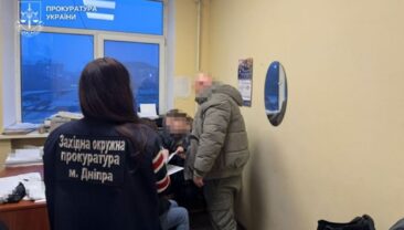 Скандал у лікарні Дніпра: прооперували здорову руку 8-річного хлопчика