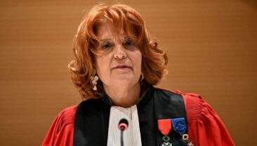 Прокуратура Парижа розпочала розслідування справи Епштейна