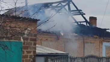 Обстріли на Нікопольщині: три поранених та численні руйнування