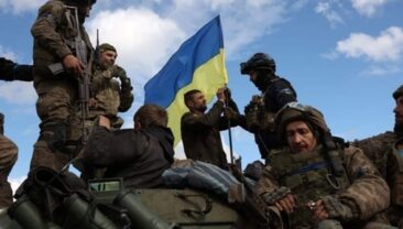 Зеленський: Говорити про поразку України в війні неуместно