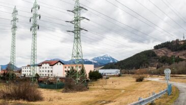 Словаччина припинила екстрені поставки електроенергії Україні
