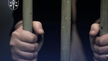 Отець засуджений до пожизнення за зґвалтування доньки