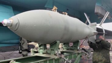 Російські загарбники знищили дамбу біля Константинівки