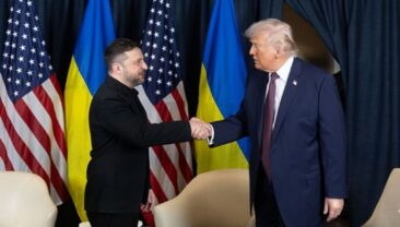 Трамп і Зеленський проводять телефонну розмову