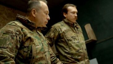 Головнокомандувач ЗСУ ознайомився з оперативною обстановкою