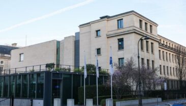 Делегації Китаю та США розпочали торговельно-економічні переговори в Парижі