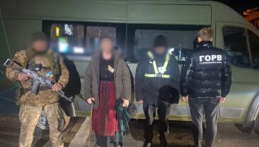 В Одесській області жінка намагалася переправити чоловіка під виглядом бабусі