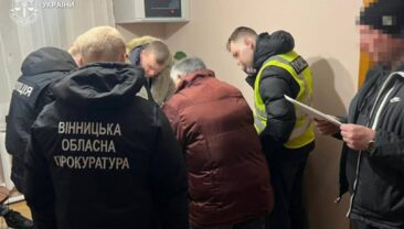 Винниччини директор інтернату змусив підопічних працювати на приватних особах