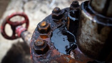 Ціни на нафту Urals залишаються невисокими незважаючи на зростання Brent