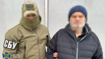 СБУ затримала couple за корекцію атак РФ у Херсоні