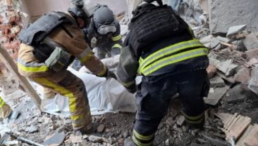 Завершено витягування тіл з-під завалів у Дружковці