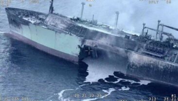 Танкер Arctic Metagaz загорівся у Середземному морі: можлива атака з боку України