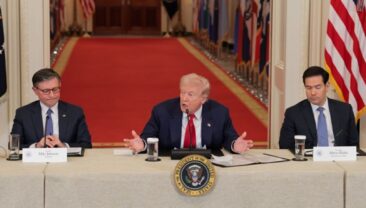 Трамп назвав ‘глупим’ питання щодо передачі розвідданих Росією Ірану