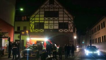 Фрагменти метеорита пошкодили дах житлового будинку в Німеччині