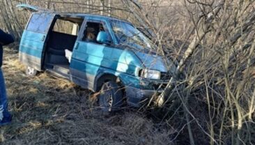 В Камень-Каширському районі група осіб заблокувала військовий транспорт