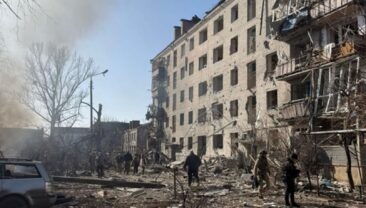 Авиаудар по Славянську: двоє загиблих та 17 поранених