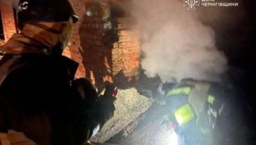 Падіння дрона в Чернігівській області: пожежі та пошкодження