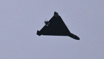 Удар російського дрону по Мерефі: постраждали діти та дорослі